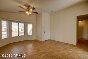 1683 E Robin Ln, Gilbert, AZ 85296 photo 5