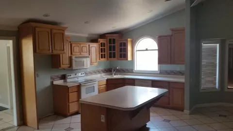 1042 E Ingram St, Mesa, AZ 85203 photo 3