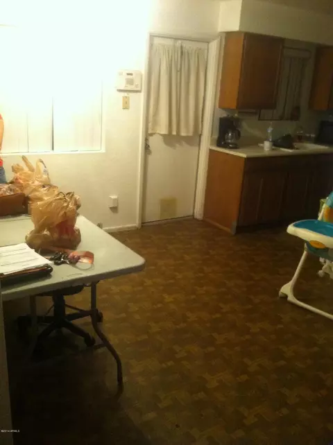 3907 Earll Dr, Phoenix, AZ 85018 photo 2