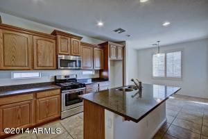 707 E Raven Way, Gilbert, AZ 85297 photo 13