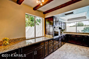 2026 E Bishop Dr, Tempe, AZ 85282 photo 4
