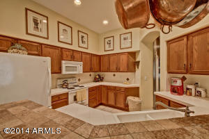 2205 E Constance Way, Phoenix, AZ 85042 photo 4