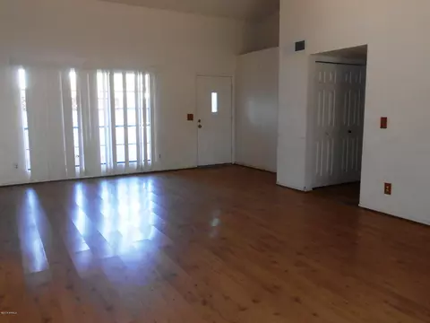 541 E Grandview St, Mesa, AZ 85203 photo 5