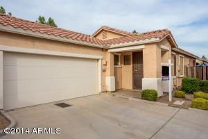 932 E Redondo Dr, Gilbert, AZ 85296 photo 1