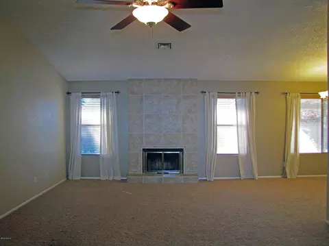 4013 E Wescott Dr, Phoenix, AZ 85050 photo 4