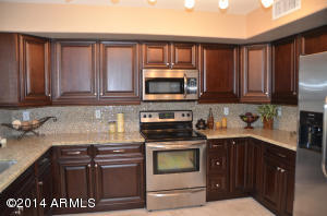 3921 E Monona Dr, Phoenix, AZ 85050 photo 5