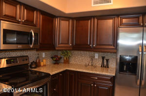 3921 E Monona Dr, Phoenix, AZ 85050 photo 1