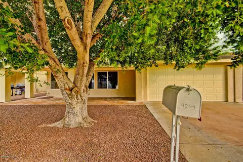4254 E Apollo Rd, Phoenix, AZ 85042 photo 1