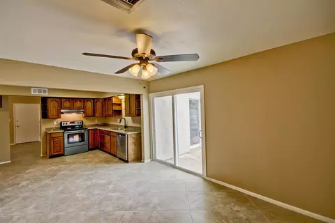 4254 E Apollo Rd, Phoenix, AZ 85042 photo 15
