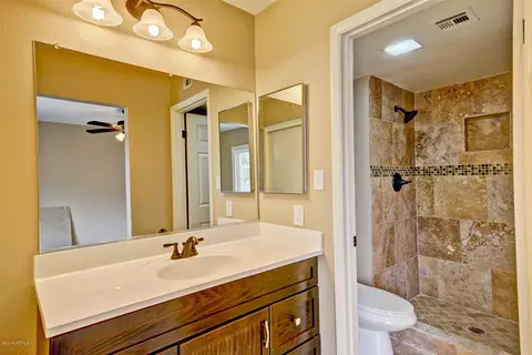 4254 E Apollo Rd, Phoenix, AZ 85042 photo 9