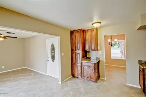 4254 E Apollo Rd, Phoenix, AZ 85042 photo 19