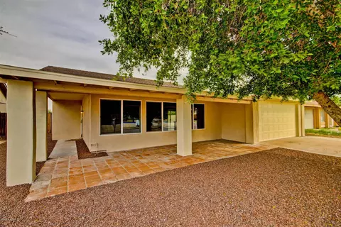 4254 E Apollo Rd, Phoenix, AZ 85042 photo 2