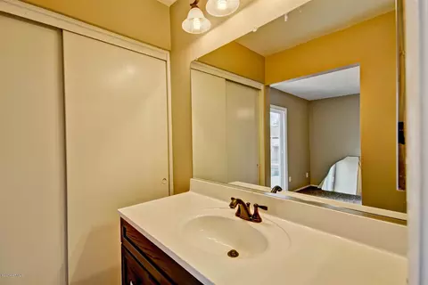 4254 E Apollo Rd, Phoenix, AZ 85042 photo 10