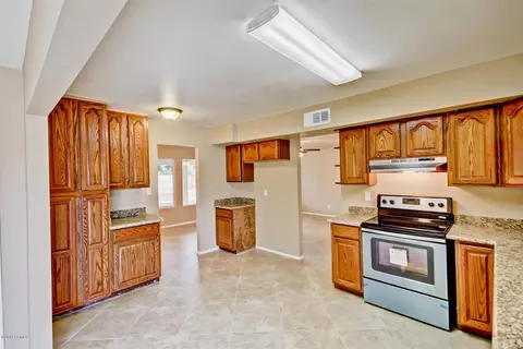 4254 E Apollo Rd, Phoenix, AZ 85042 photo 18