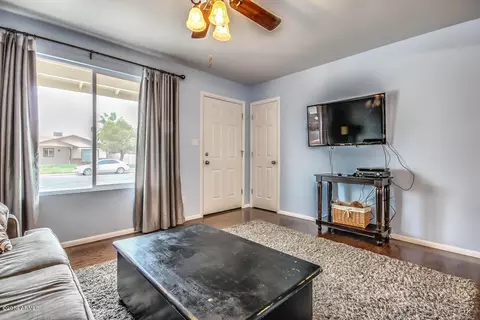 1063 W Hackamore St, Mesa, AZ 85201 photo 4