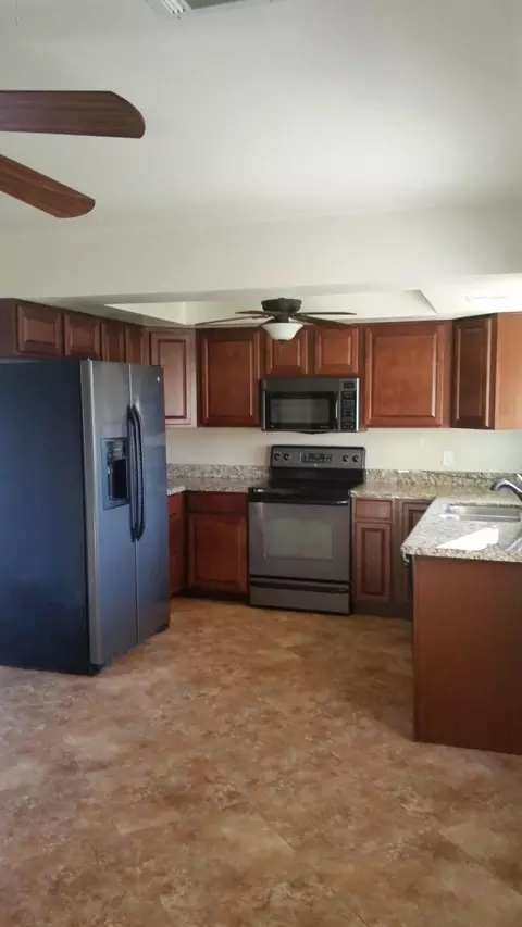 2319 E Florian Cir, Mesa, AZ 85204 photo 3