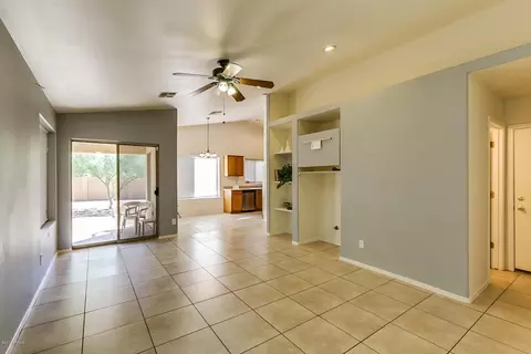 329 E Vogel Ave, Phoenix, AZ 85020 photo 3