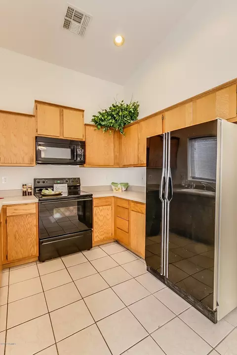 329 E Vogel Ave, Phoenix, AZ 85020 photo 10