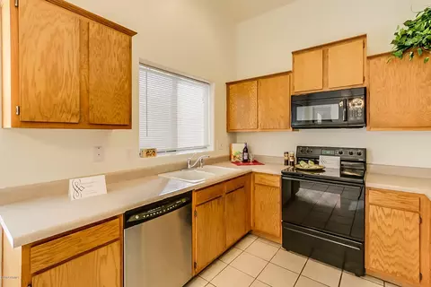 329 E Vogel Ave, Phoenix, AZ 85020 photo 7