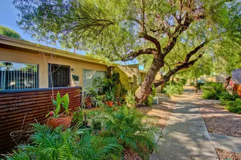 1420 E Bethany Home Rd, Phoenix, AZ 85014 photo 2