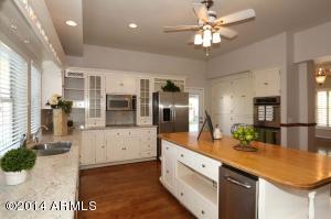513 E Horseshoe Ave, Gilbert, AZ 85296 photo 7