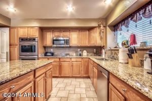 1535 E Horseshoe Ave, Gilbert, AZ 85296 photo 13
