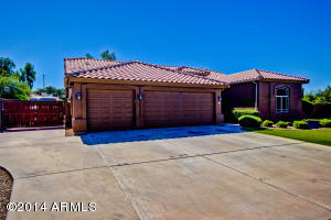 2239 E Randall Rd, Gilbert, AZ 85296 photo 2