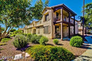 1689 Elgin St, Gilbert, AZ 85295 photo 1