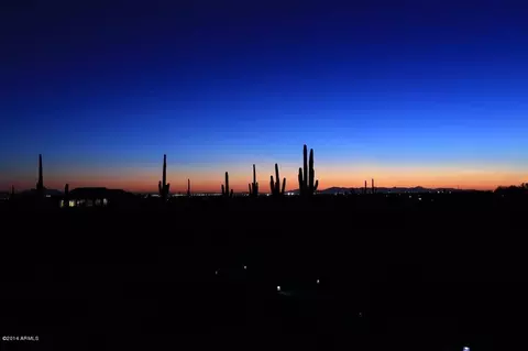 711 N Star Ct, Apache Junction, AZ 85119 photo 2