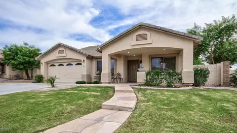 3905 E Baranca Rd, Gilbert, AZ 85297 photo 1
