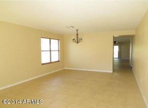 1006 E Milada Dr, Phoenix, AZ 85042 photo 2