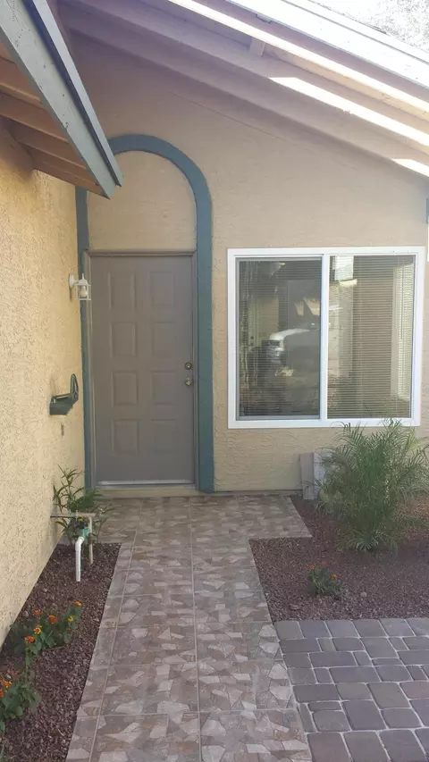 1714 E Darrel Rd, Phoenix, AZ 85042 photo 1