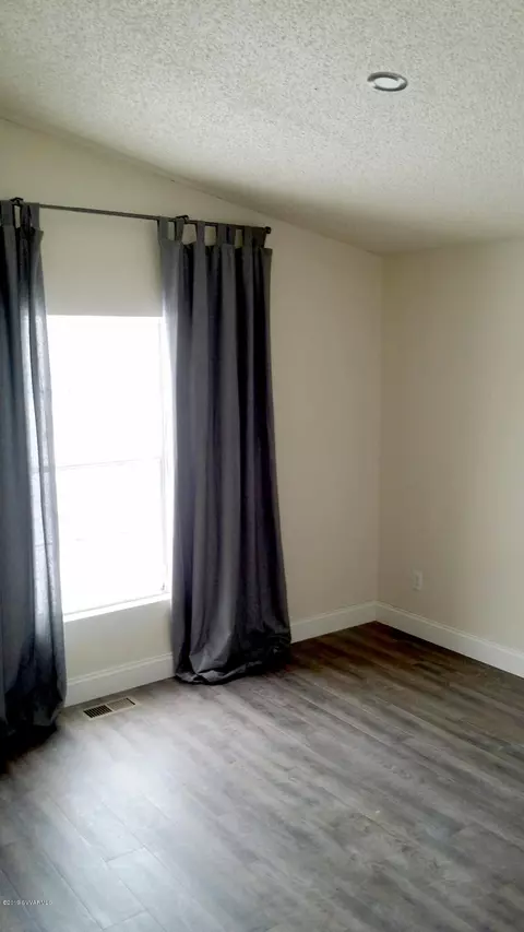17155 E Hillside Dr, Mayer, AZ 86333 photo 9
