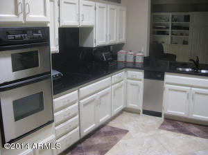 3197 E Stella Ln, Phoenix, AZ 85016 photo 13