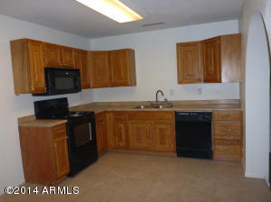4348 E Lynne Ln, Phoenix, AZ 85042 photo 2