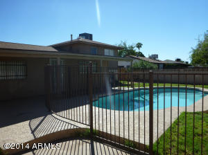 4348 E Lynne Ln, Phoenix, AZ 85042 photo 5