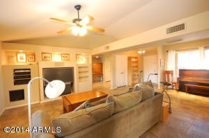 3933 E Waltann Ln, Phoenix, AZ 85032 photo 5