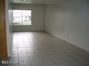 1027 E Lodge Dr, Tempe, AZ 85283 photo 3