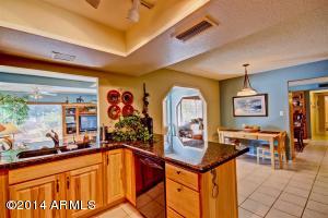 5017 E Summer Moon Ln, Phoenix, AZ 85044 photo 10