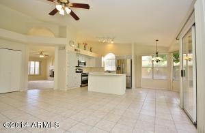 625 W Smoke Tree Rd, Gilbert, AZ 85233 photo 9