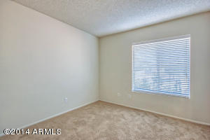 1041 E Meadow Ln, Phoenix, AZ 85022 photo 23