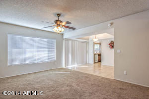 1041 E Meadow Ln, Phoenix, AZ 85022 photo 10