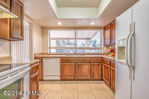1041 E Meadow Ln, Phoenix, AZ 85022 photo 16