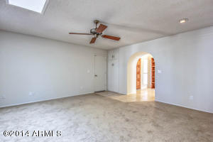 1041 E Meadow Ln, Phoenix, AZ 85022 photo 9