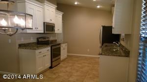 4840 E Abraham Ln, Phoenix, AZ 85054 photo 1