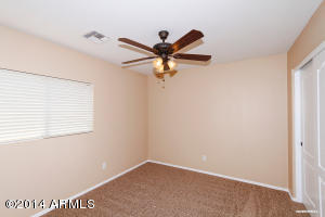114 E Valley View Dr, Phoenix, AZ 85042 photo 5