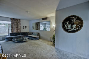 119 E Loma Ln, Phoenix, AZ 85020 photo 5