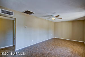 2316 E Lynne Ln, Phoenix, AZ 85042 photo 6