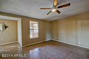 2316 E Lynne Ln, Phoenix, AZ 85042 photo 13