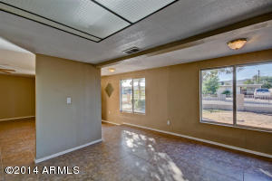 2316 E Lynne Ln, Phoenix, AZ 85042 photo 10